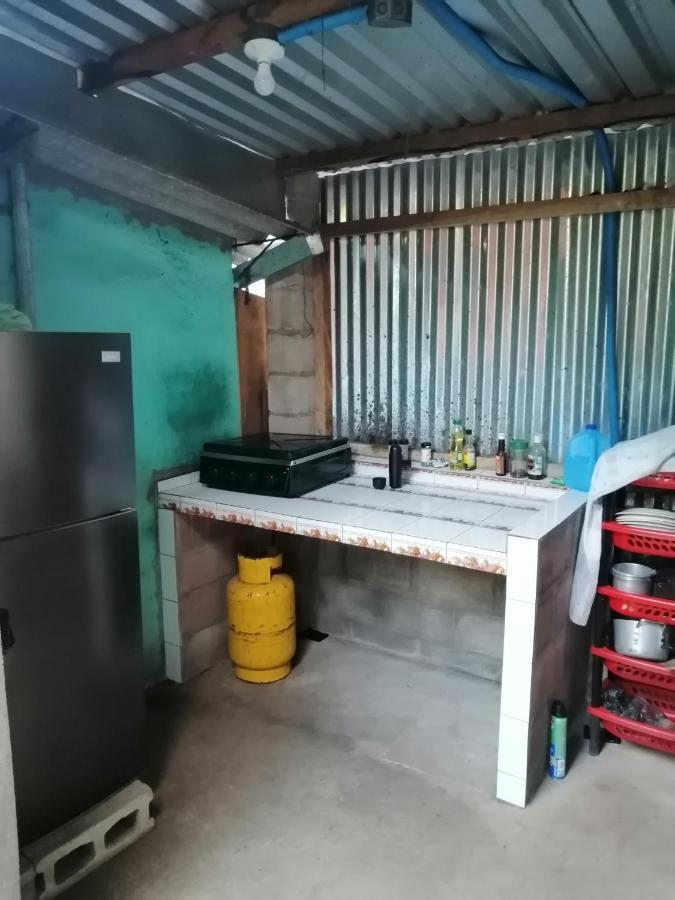 Hostal Nina Oly Tamanique エクステリア 写真