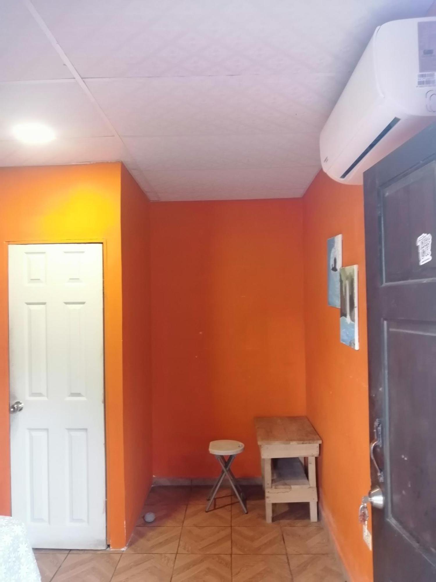 Hostal Nina Oly Tamanique 部屋 写真
