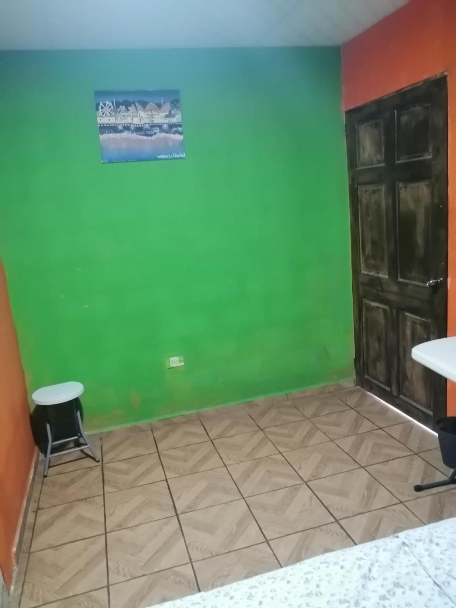 Hostal Nina Oly Tamanique 部屋 写真