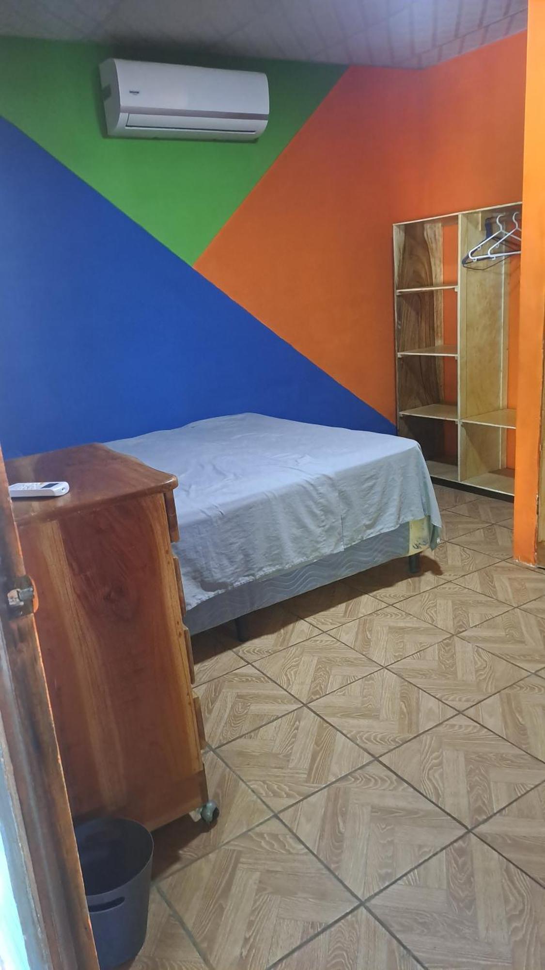 Hostal Nina Oly Tamanique 部屋 写真